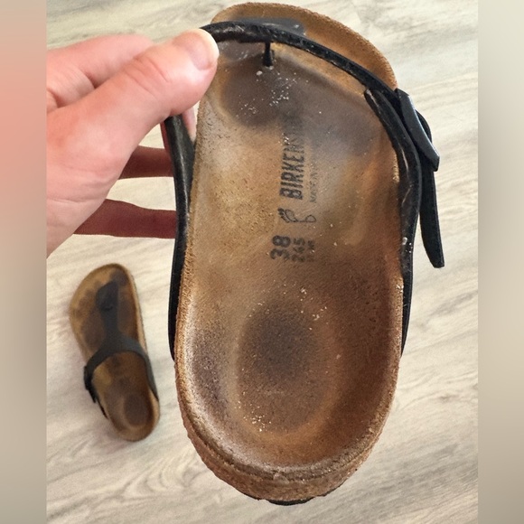 Birkenstock Gizeh Black Sandals, women’s Size 7-7.5, 38 - Picture 8 of 11